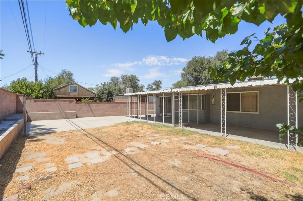 1050 W Avenue J13 Lancaster, CA 93534
