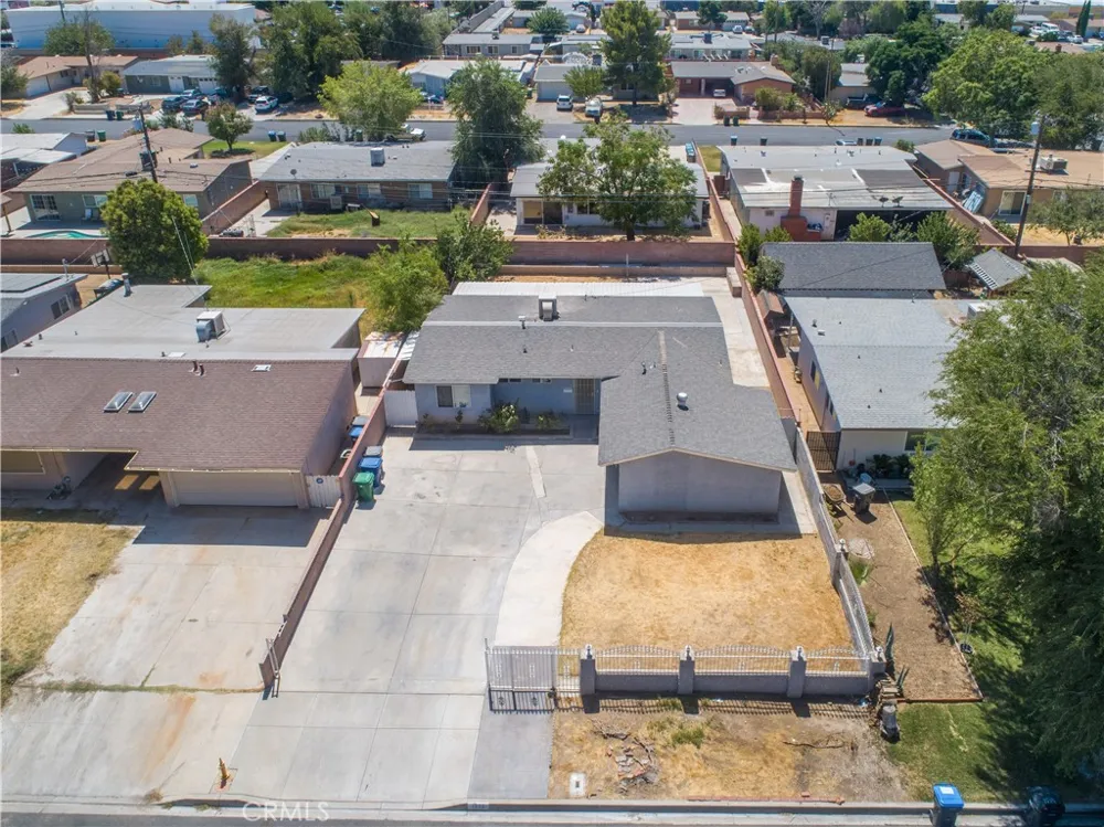 1050 W Avenue J13 Lancaster, CA 93534