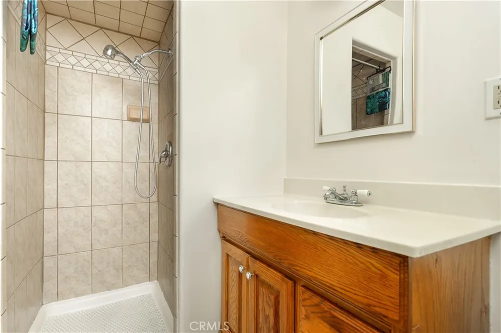 1050 W Avenue J13 Lancaster, CA 93534