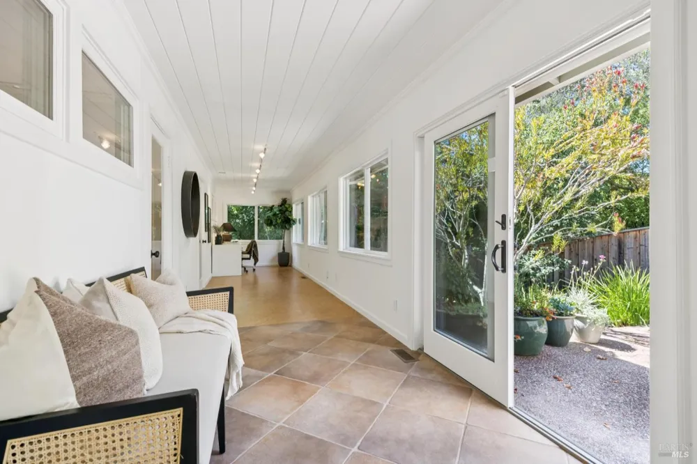 13 Via Cheparro Greenbrae, CA 94904