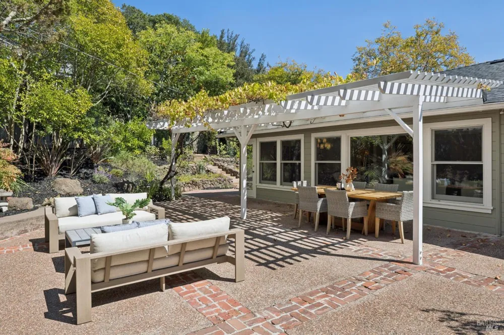 13 Via Cheparro Greenbrae, CA 94904