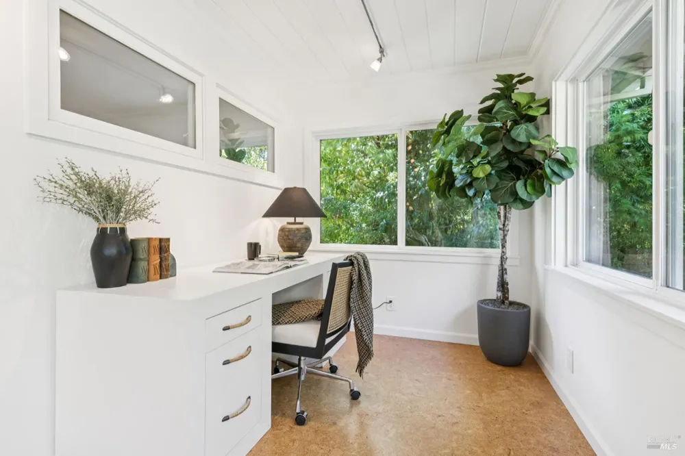 13 Via Cheparro Greenbrae, CA 94904
