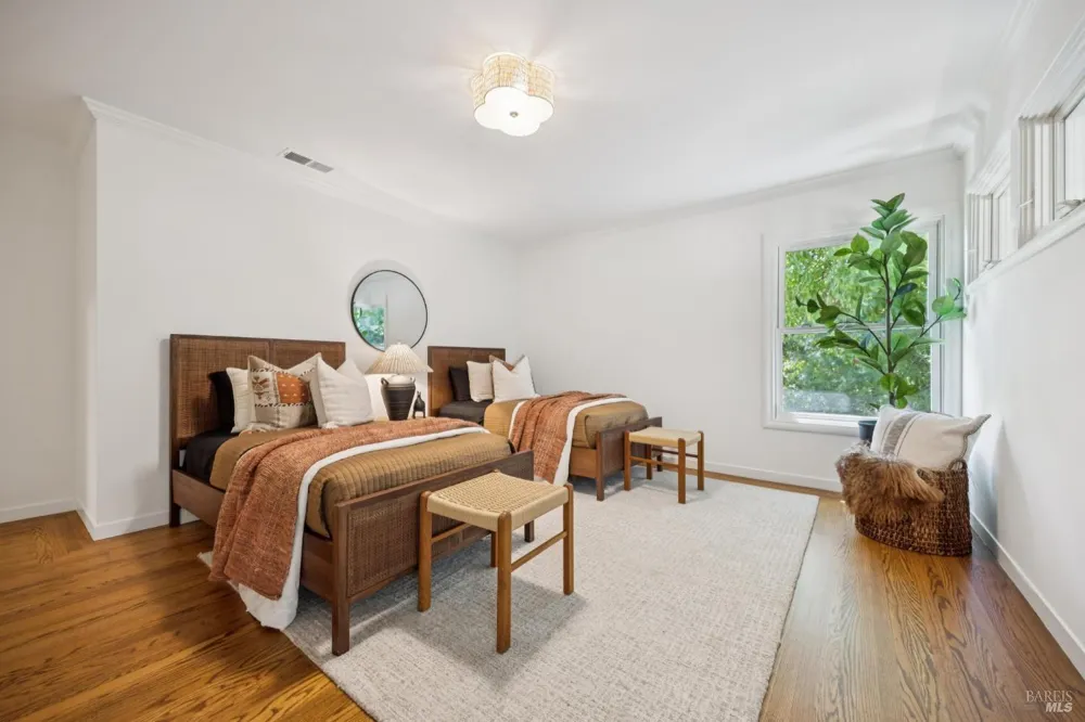 13 Via Cheparro Greenbrae, CA 94904