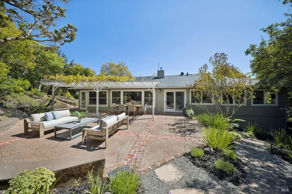 13 Via Cheparro Greenbrae, CA 94904