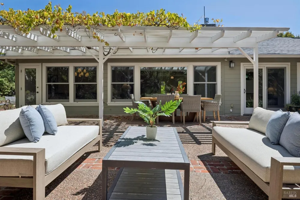13 Via Cheparro Greenbrae, CA 94904