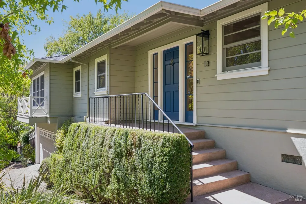 13 Via Cheparro Greenbrae, CA 94904