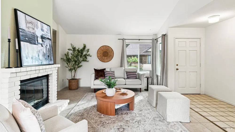 932 Wood Sorrel Drive Petaluma, CA 94954