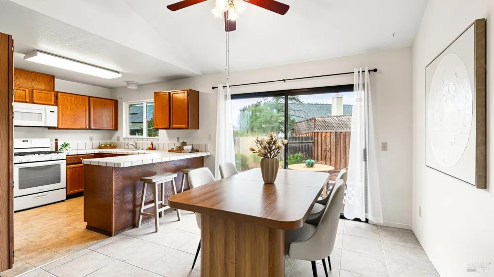 932 Wood Sorrel Drive Petaluma, CA 94954