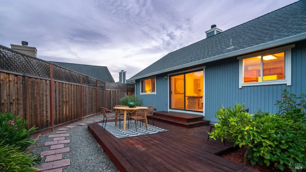 932 Wood Sorrel Drive Petaluma, CA 94954