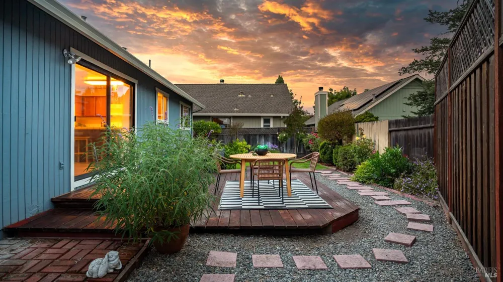 932 Wood Sorrel Drive Petaluma, CA 94954