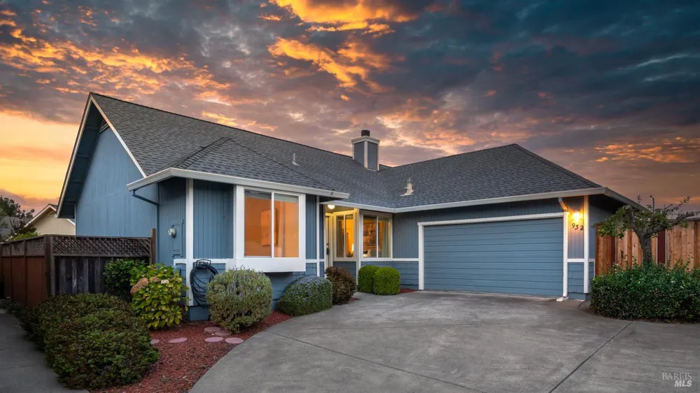 932 Wood Sorrel Drive Petaluma, CA 94954