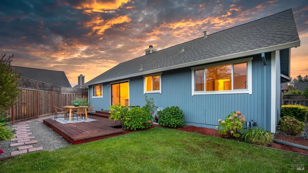 932 Wood Sorrel Drive Petaluma, CA 94954
