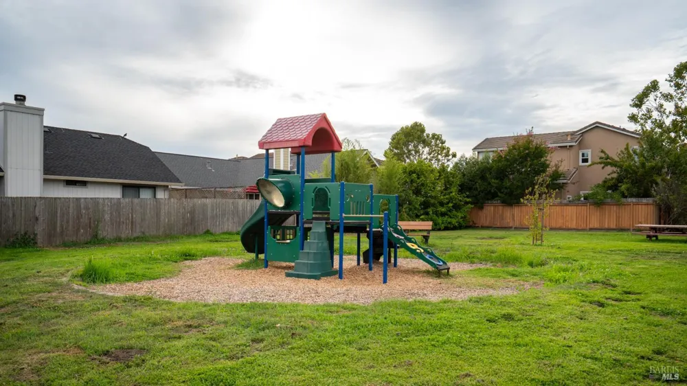 932 Wood Sorrel Drive Petaluma, CA 94954