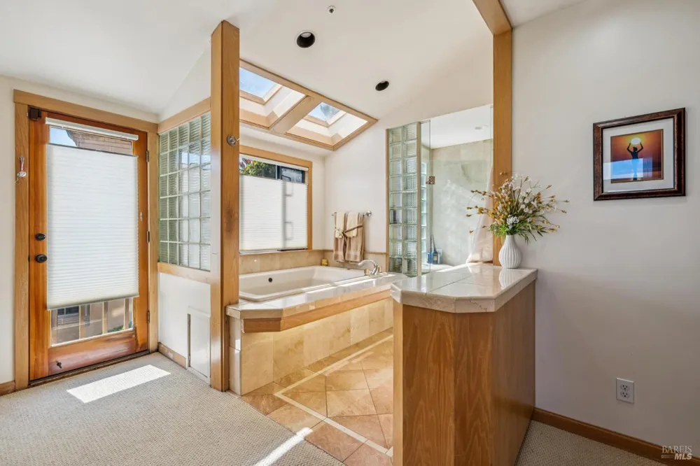 59 Via Los Altos Tiburon, CA 94920