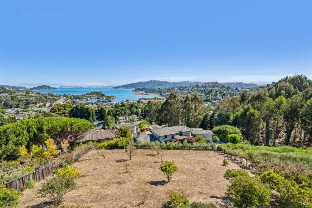 59 Via Los Altos Tiburon, CA 94920
