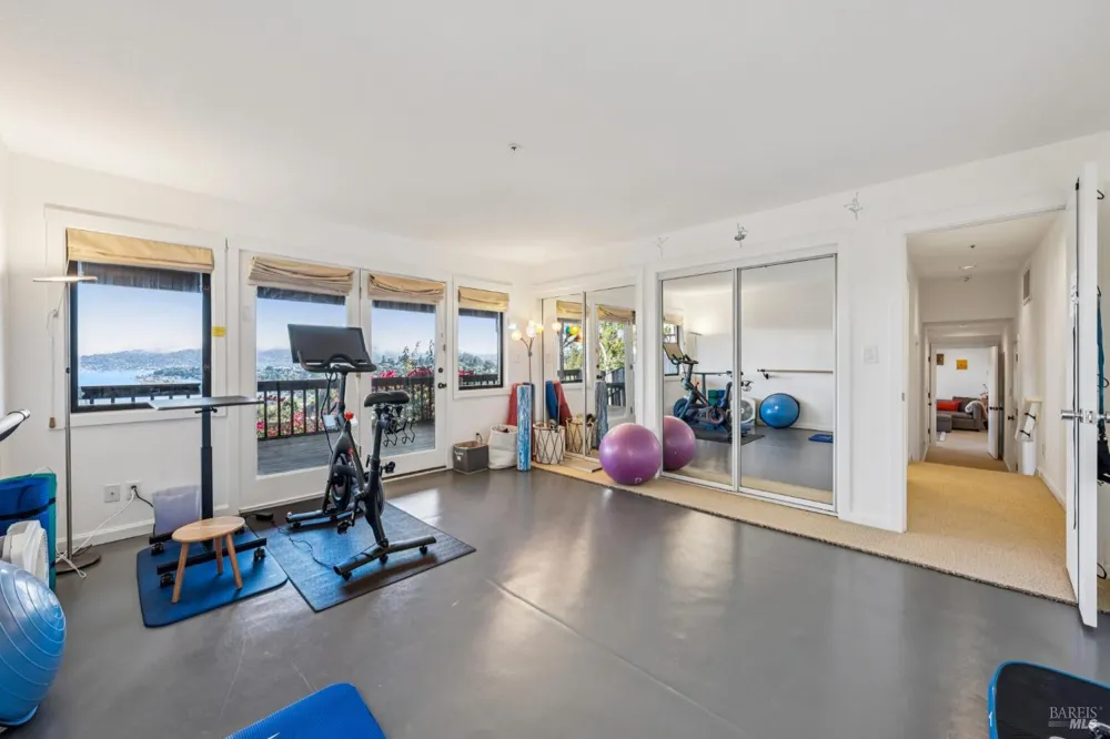 59 Via Los Altos Tiburon, CA 94920