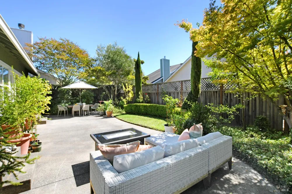 185 Cooper Street Sonoma, CA 95476