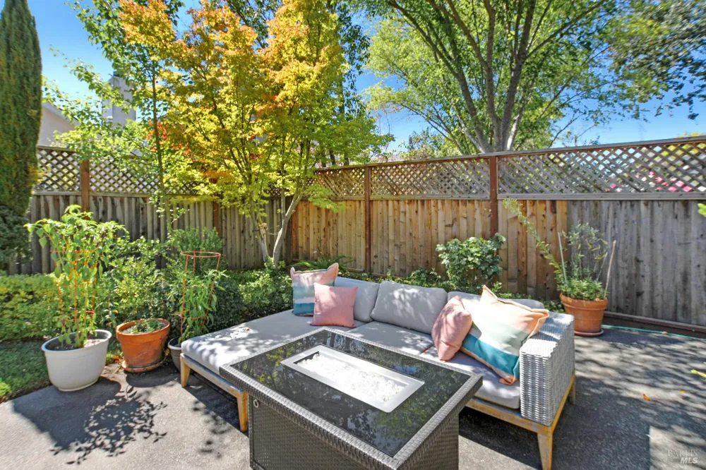 185 Cooper Street Sonoma, CA 95476