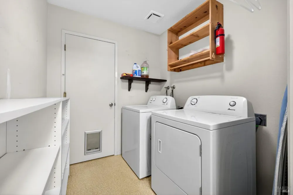 7569 Oak Leaf Drive Santa Rosa, CA 95409