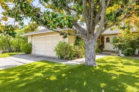 7569 Oak Leaf Drive