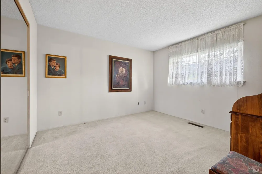 7569 Oak Leaf Drive Santa Rosa, CA 95409