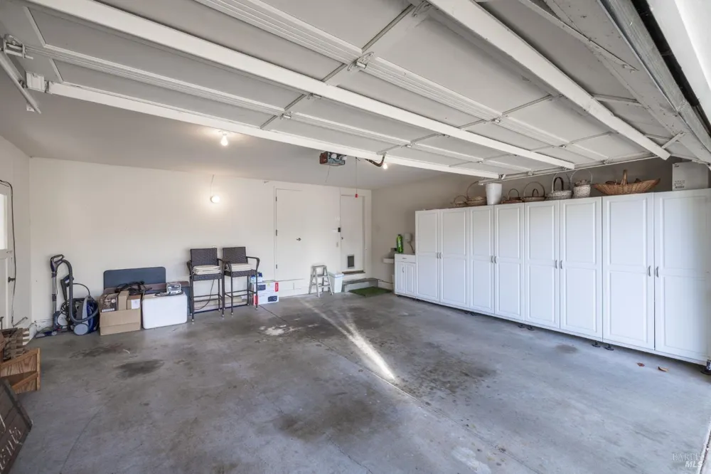 7569 Oak Leaf Drive Santa Rosa, CA 95409