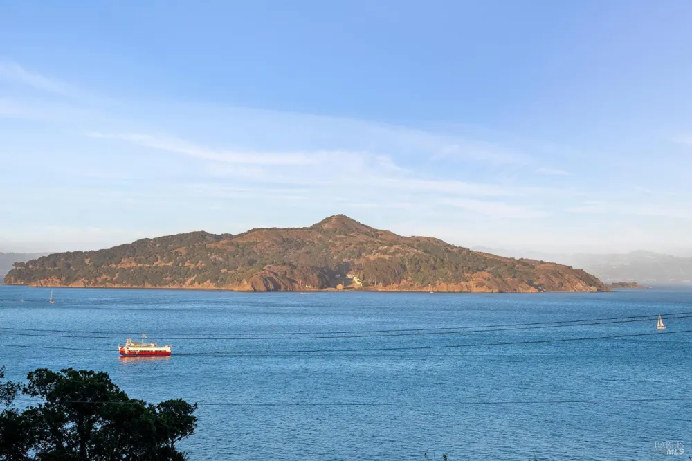 47 Bulkley Avenue Sausalito, CA 94965