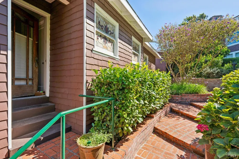 47 Bulkley Avenue Sausalito, CA 94965
