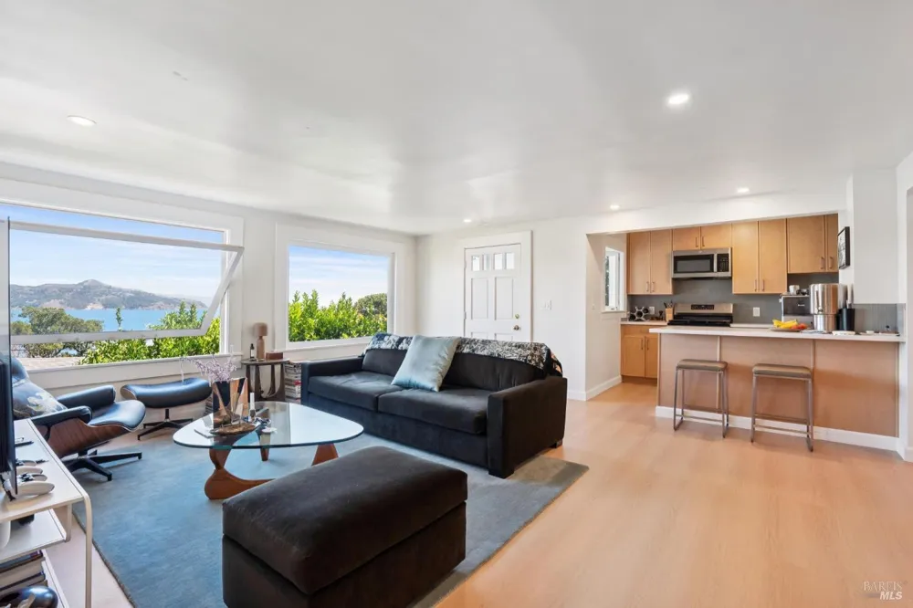 47 Bulkley Avenue Sausalito, CA 94965