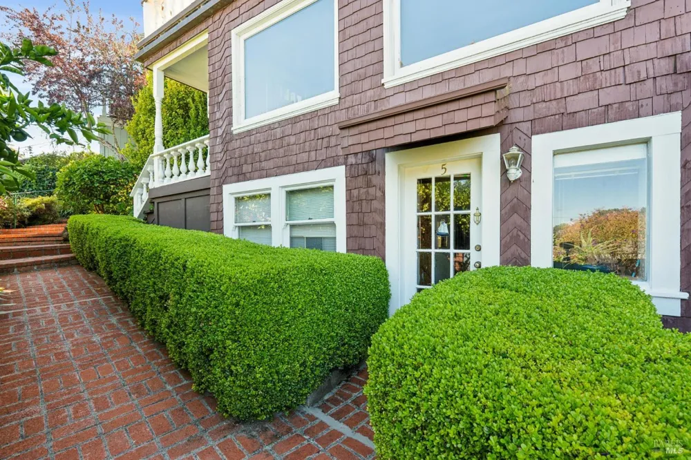 47 Bulkley Avenue Sausalito, CA 94965