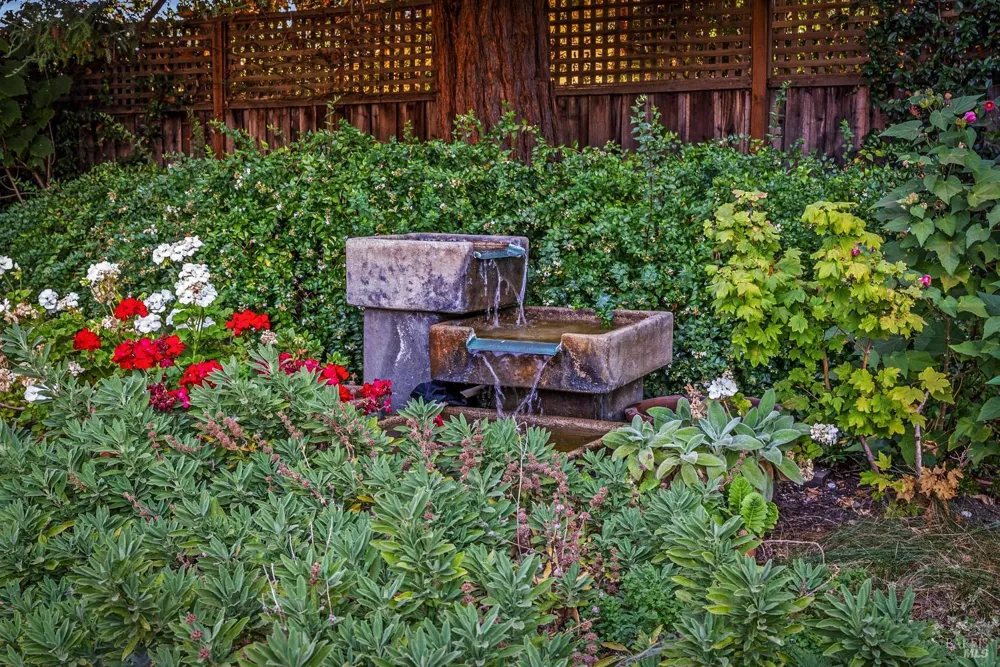 1597 Sulphur Springs Avenue St. Helena, CA 94574