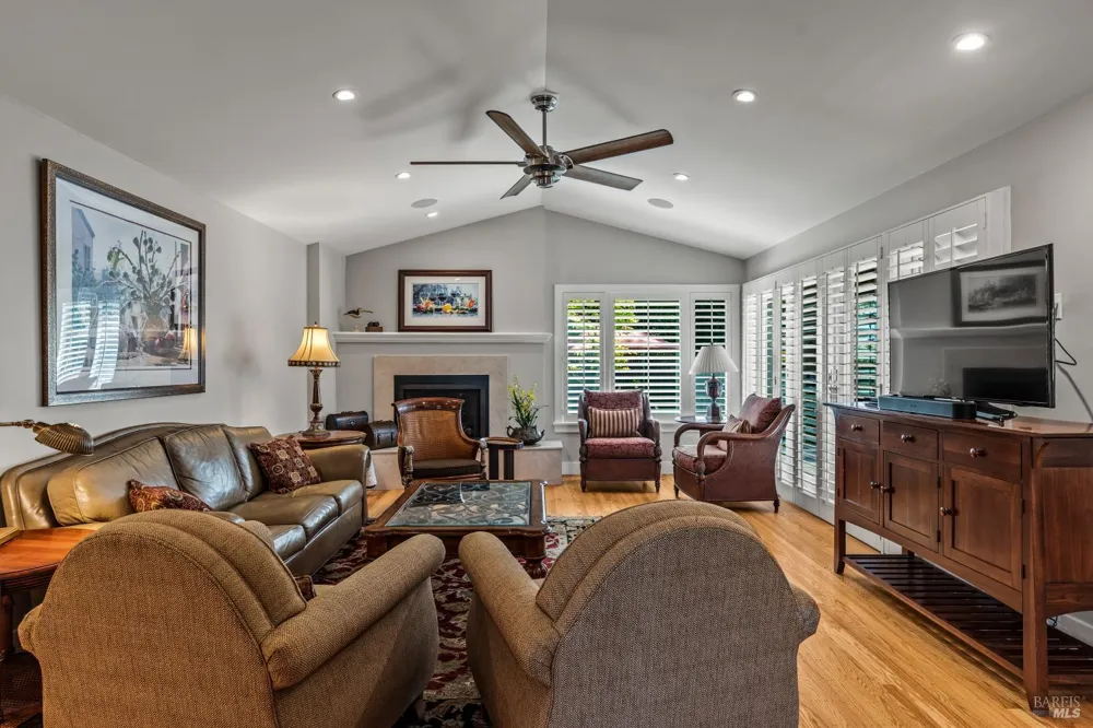 1597 Sulphur Springs Avenue St. Helena, CA 94574