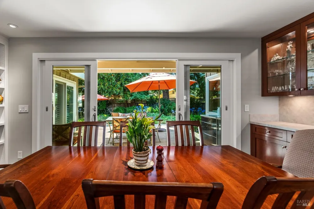 1597 Sulphur Springs Avenue St. Helena, CA 94574