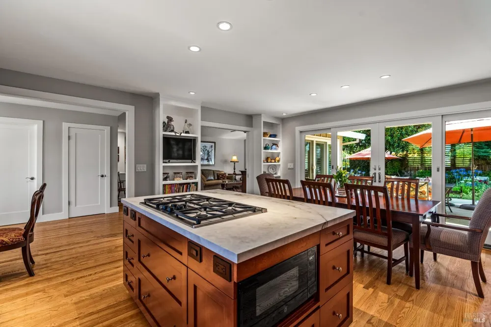 1597 Sulphur Springs Avenue St. Helena, CA 94574