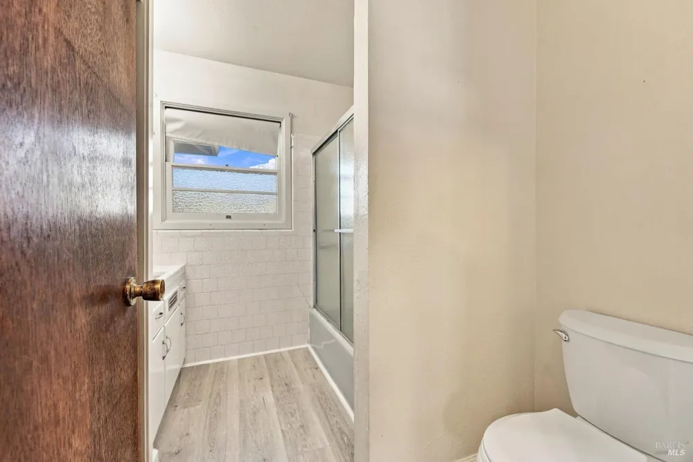 1023 Michigan Drive Santa Rosa, CA 95405