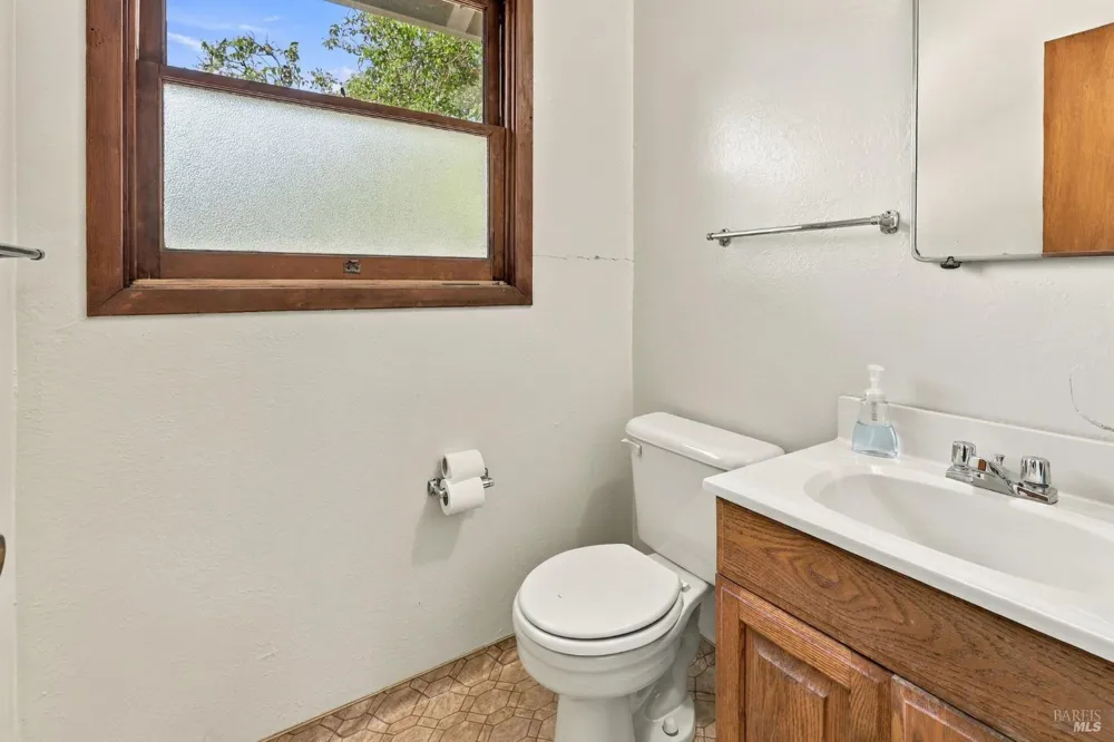 1023 Michigan Drive Santa Rosa, CA 95405