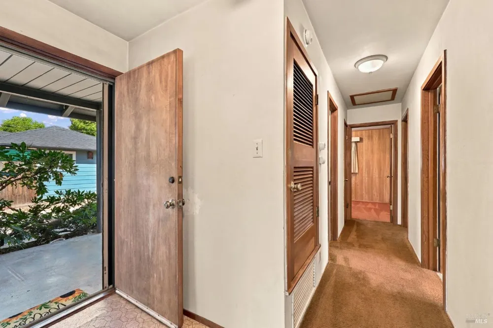1023 Michigan Drive Santa Rosa, CA 95405