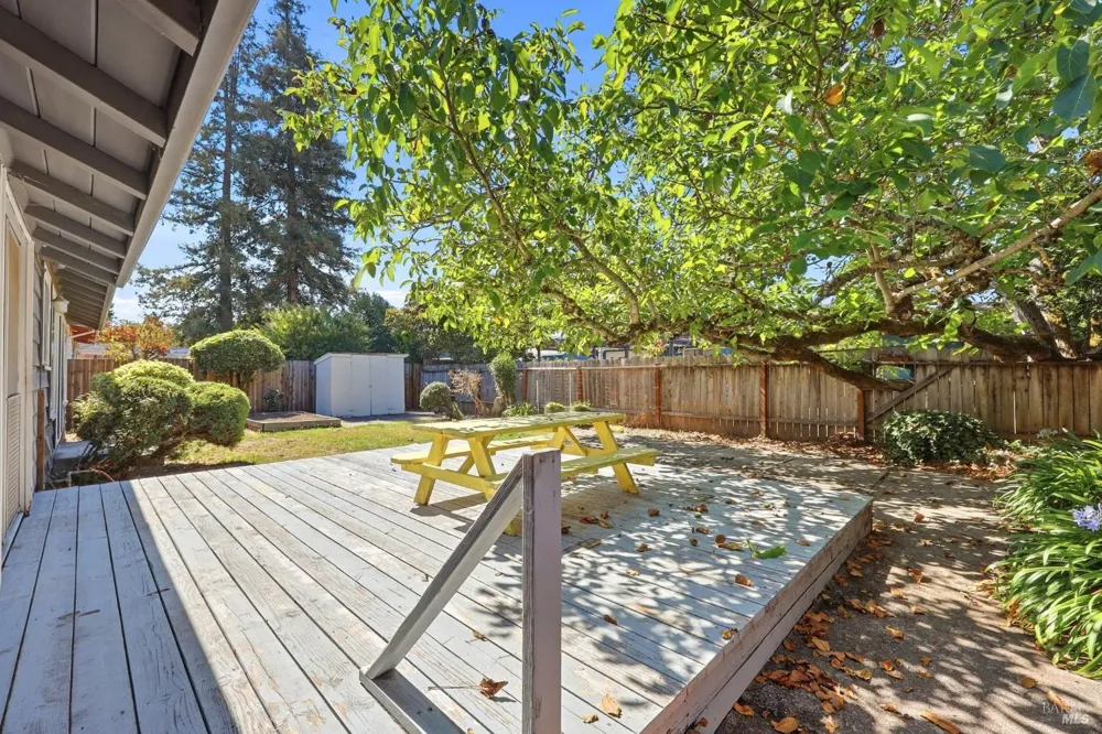1023 Michigan Drive Santa Rosa, CA 95405