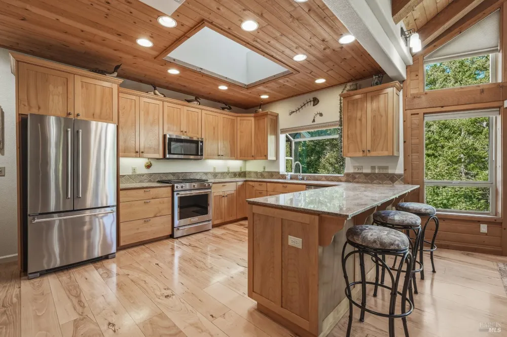 15785 Rainbow Drive Cobb, CA 95426