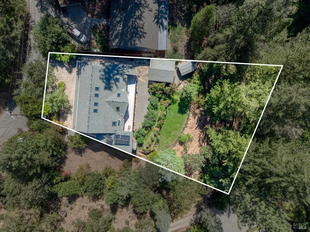 15785 Rainbow Drive Cobb, CA 95426