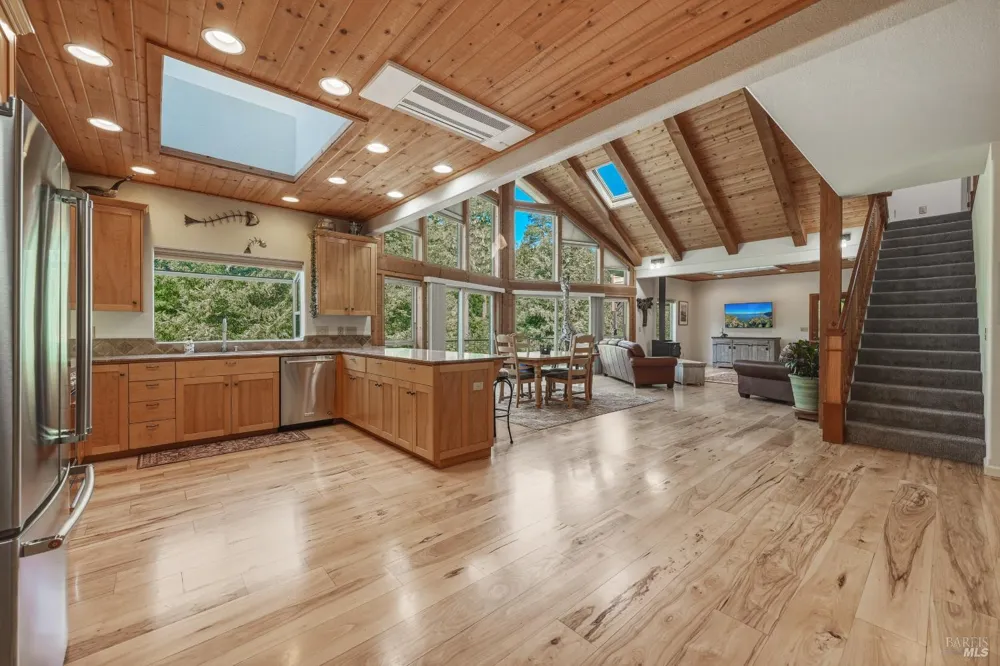15785 Rainbow Drive Cobb, CA 95426