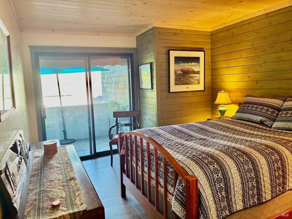 105 Virginia Avenue ##2 Sebastopol, CA 95472