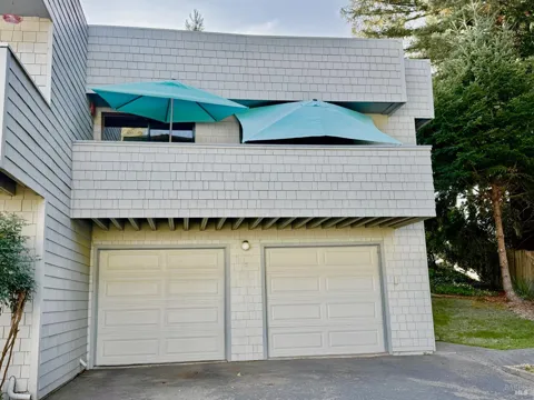 105 Virginia Avenue ##2