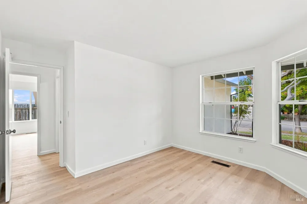 2436 Valley West Drive Santa Rosa, CA 95401