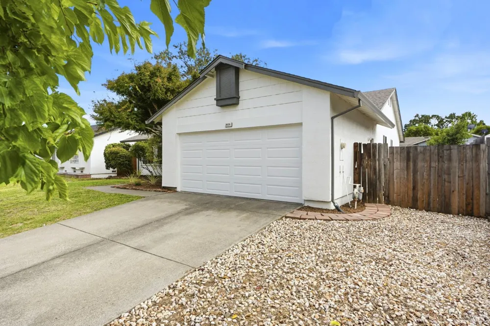 2436 Valley West Drive Santa Rosa, CA 95401