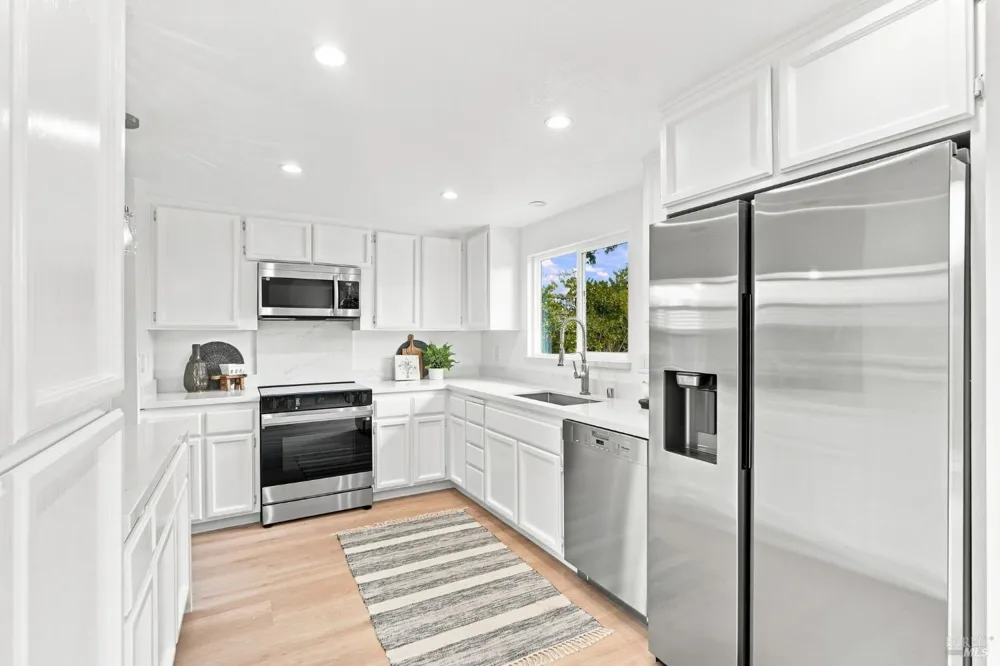 2436 Valley West Drive Santa Rosa, CA 95401