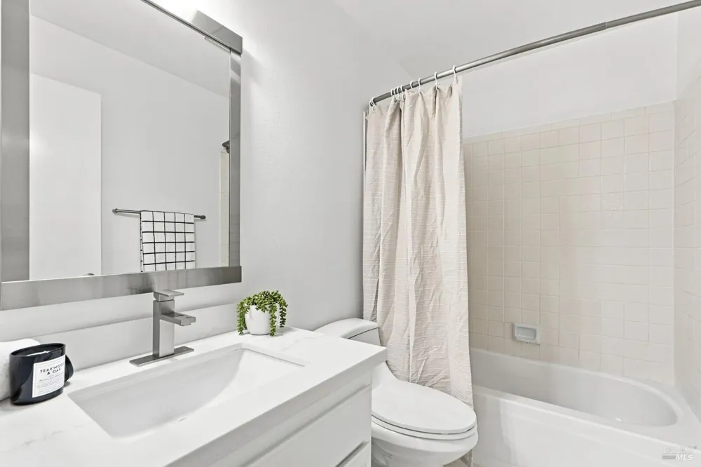 2436 Valley West Drive Santa Rosa, CA 95401