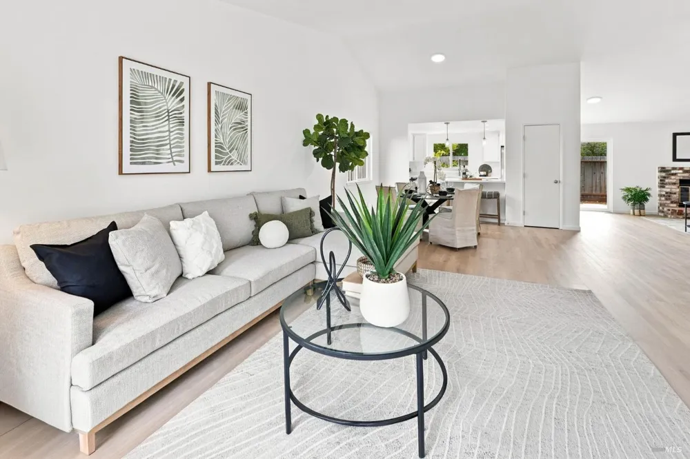 2436 Valley West Drive Santa Rosa, CA 95401