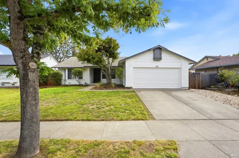2436 Valley West Drive