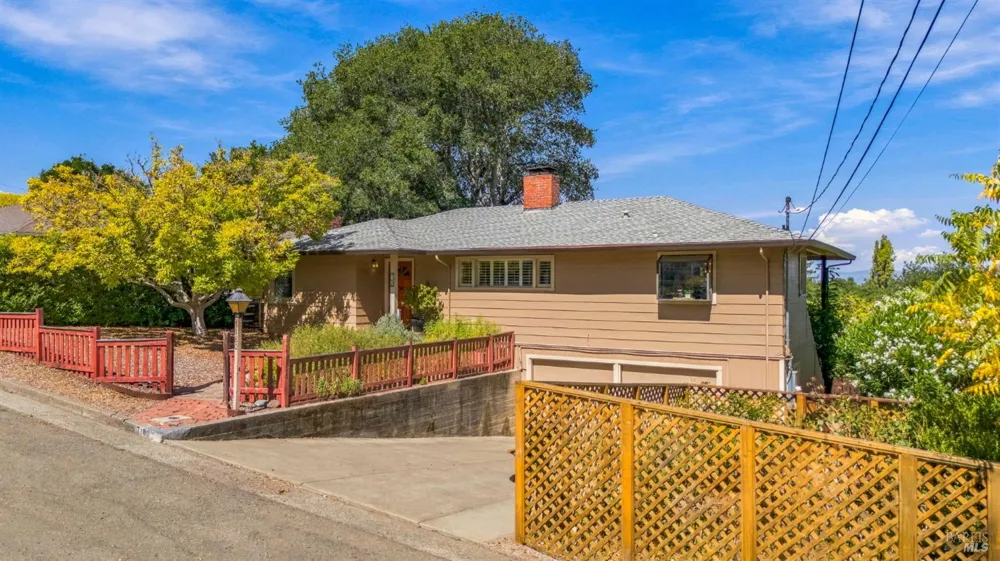 7180 Evan Avenue Sebastopol, CA 95472